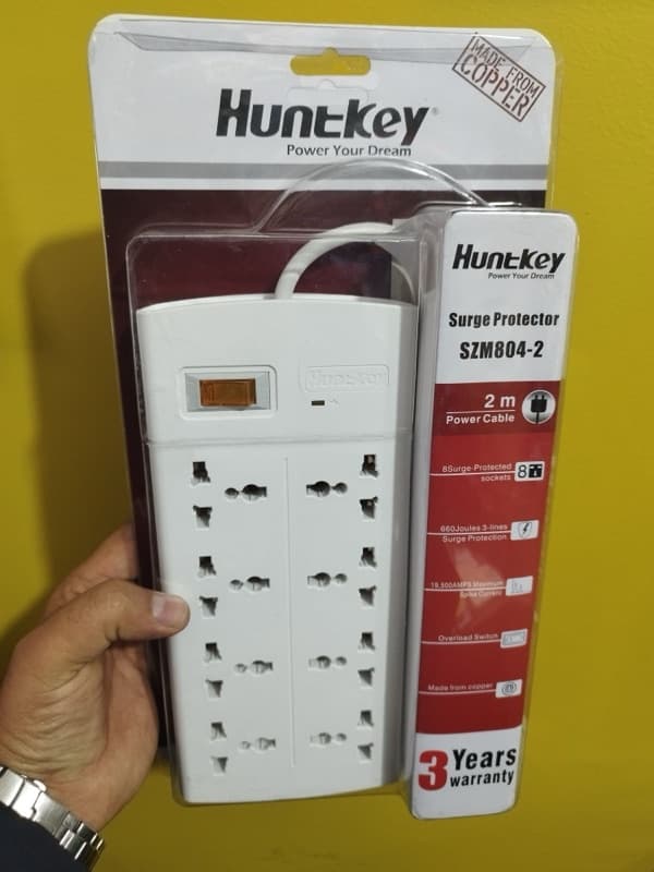 Huntley 8 Port Extension Cord 2M wire Length