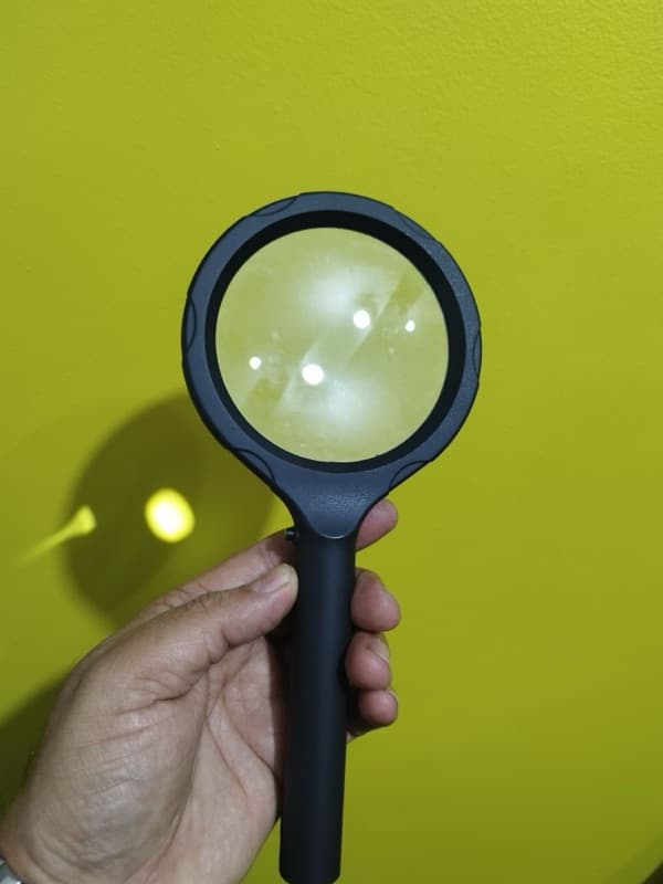 Magnifier Glass With Six Led Lights 90 Mm Dia 2x Multiple
