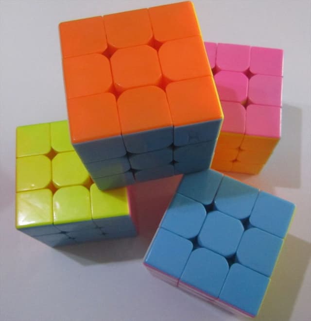 Rubik,s Cube Colorful 3x3x3